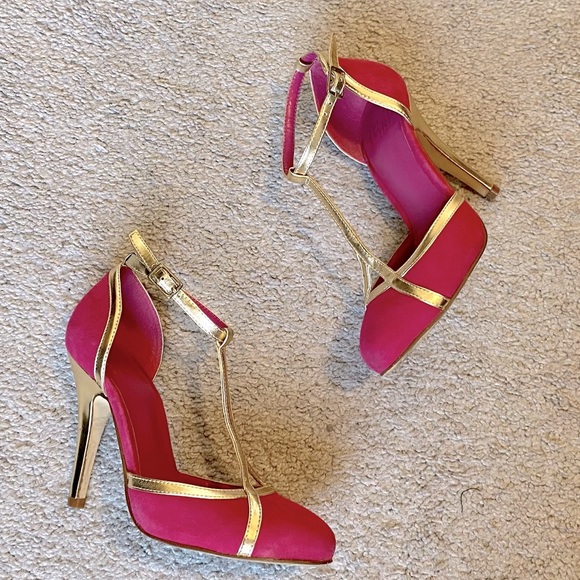 Truth or Dare by Madonna Womens Englin T-bar Pumps - Picture 1 of 10